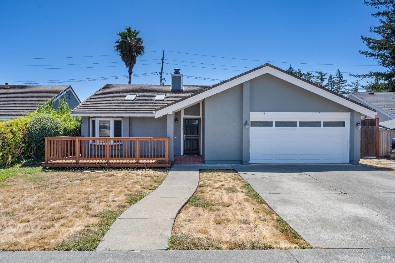 152 Rancho Bonito Circle Petaluma CA 94954