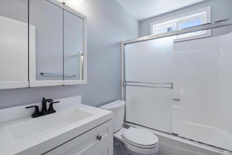 152 Rancho Bonito Circle Petaluma CA 94954