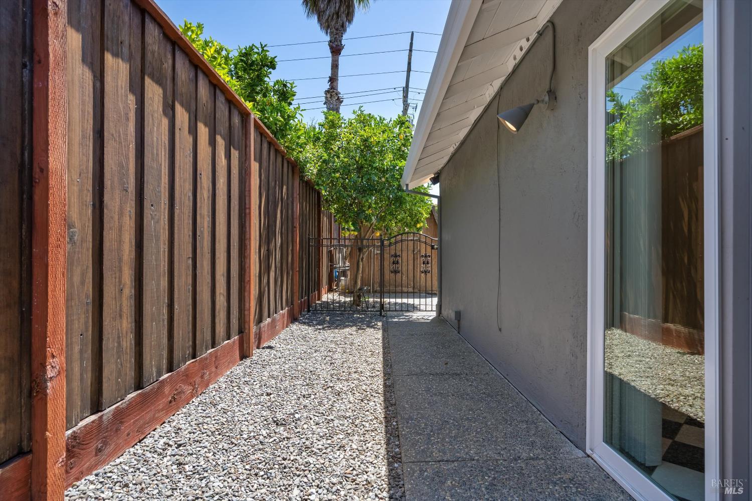 152 Rancho Bonito Circle Petaluma CA 94954