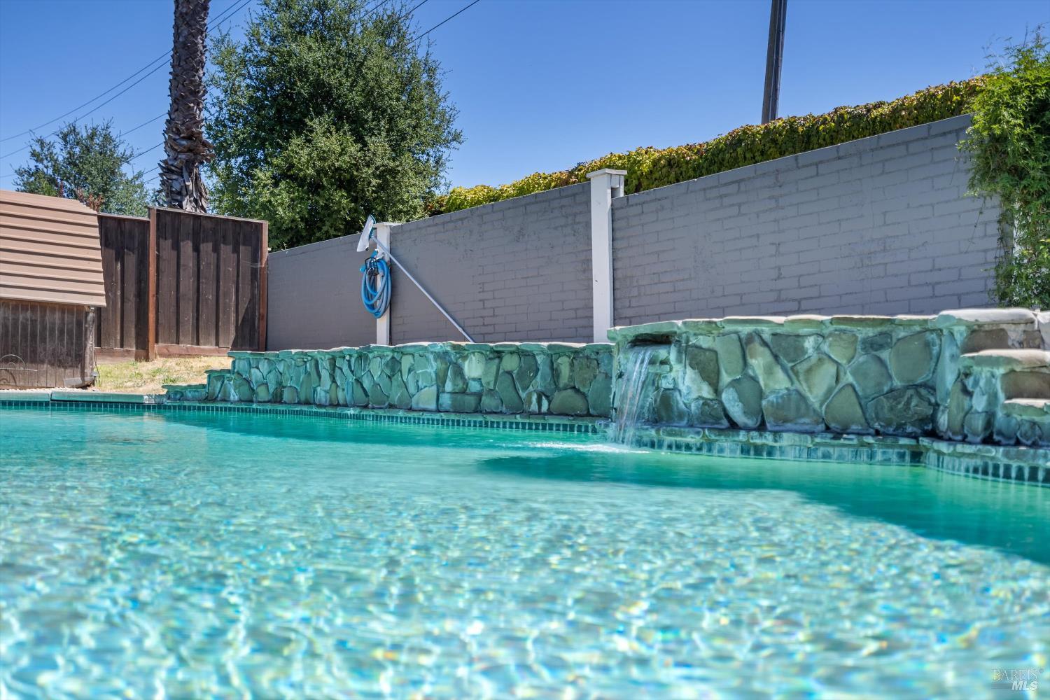 152 Rancho Bonito Circle Petaluma CA 94954