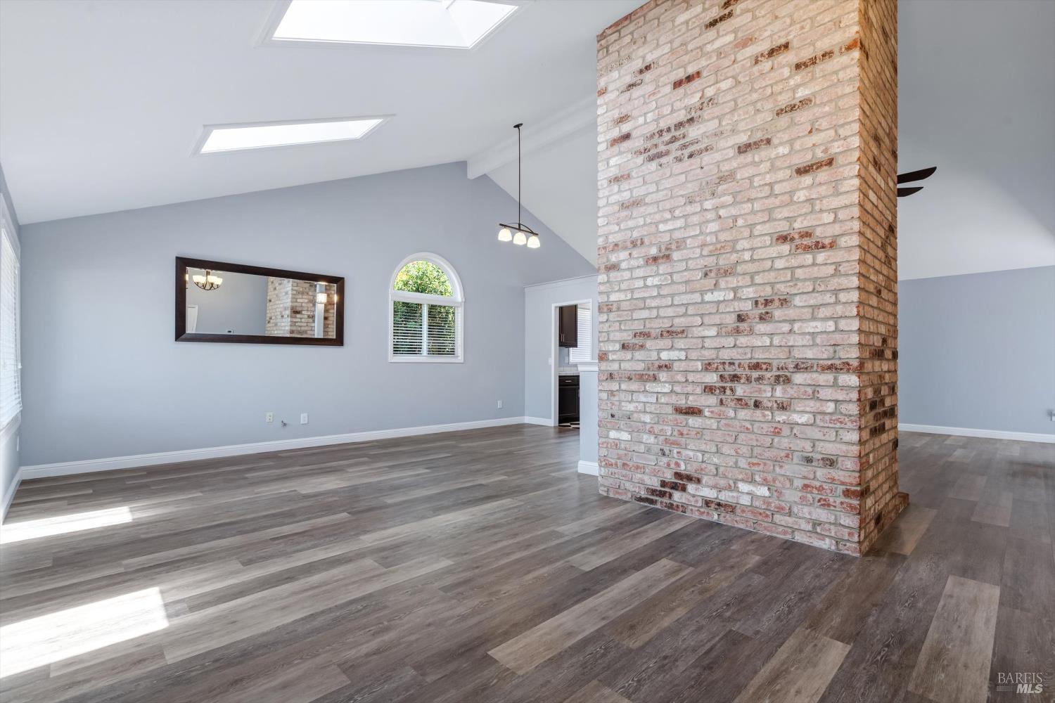152 Rancho Bonito Circle Petaluma CA 94954