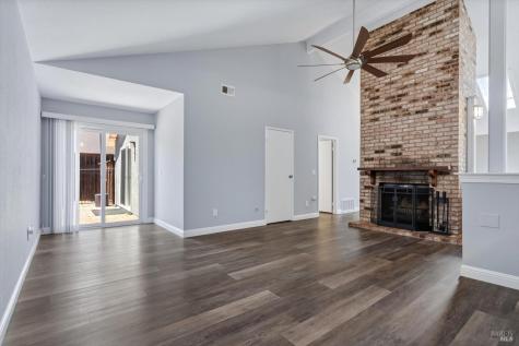 152 Rancho Bonito Circle Petaluma CA 94954