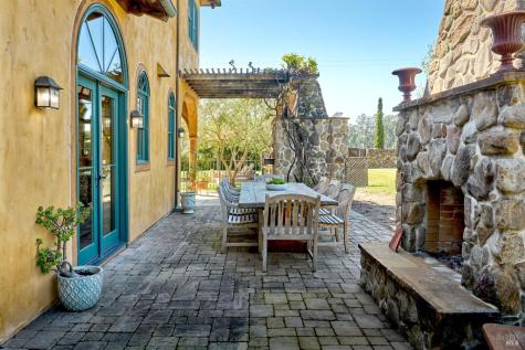 21000 8th Street E Sonoma CA 95476