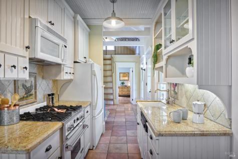 21000 8th Street E Sonoma CA 95476