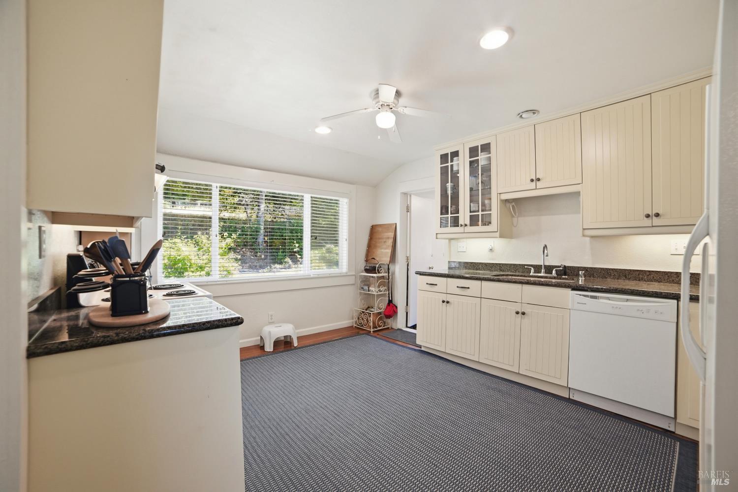 7695 Atkinson Road Sebastopol CA 95472