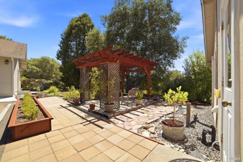 7695 Atkinson Road Sebastopol CA 95472