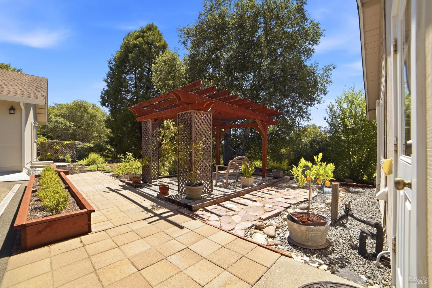 7695 Atkinson Road Sebastopol CA 95472