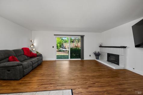 4404 Hollingsworth Circle Rohnert Park CA 94928