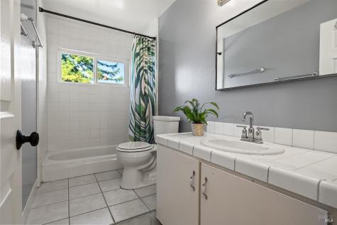 4404 Hollingsworth Circle Rohnert Park CA 94928
