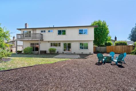 4404 Hollingsworth Circle Rohnert Park CA 94928