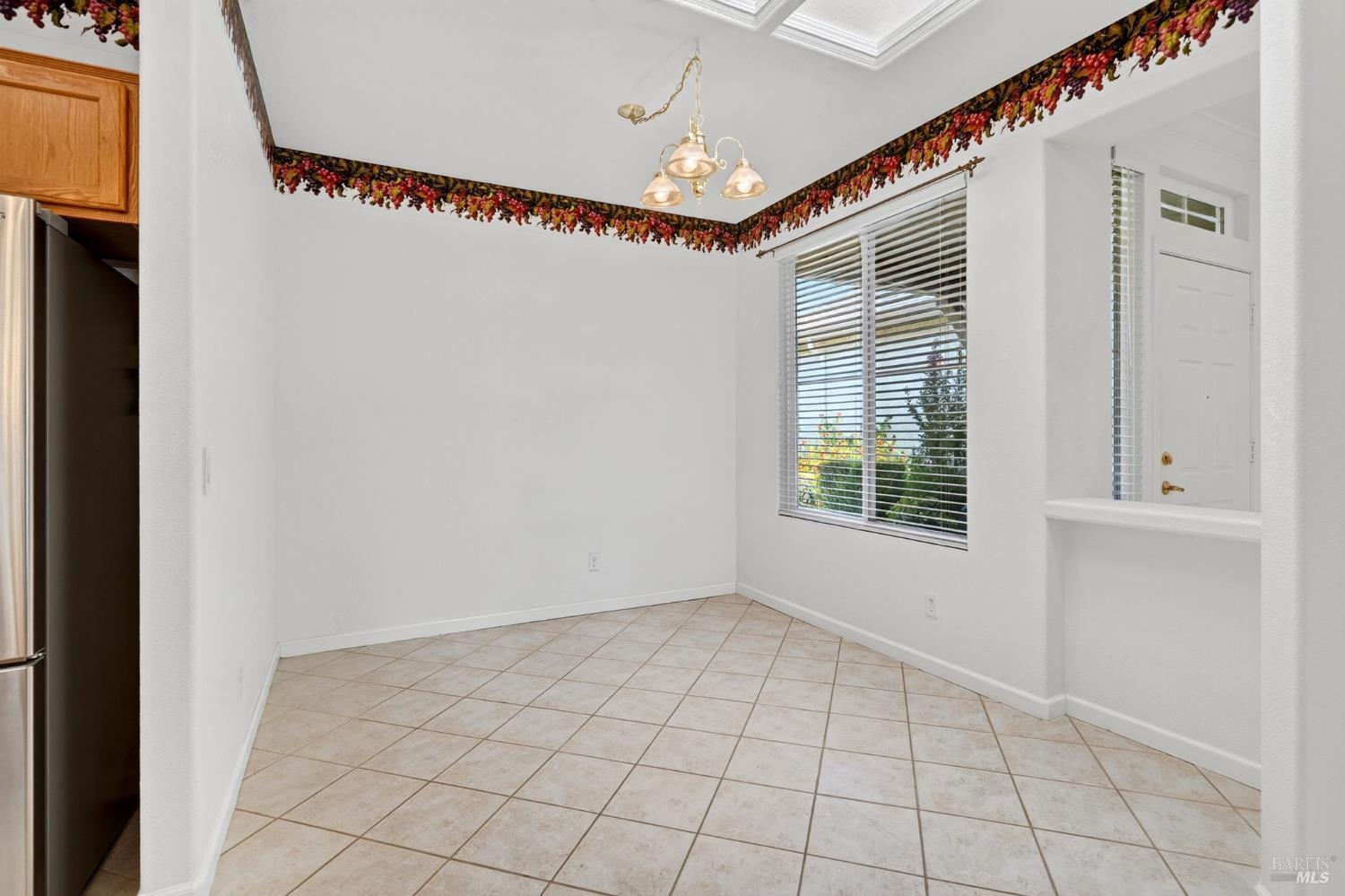 221 Red Mountain Drive Cloverdale CA 95425