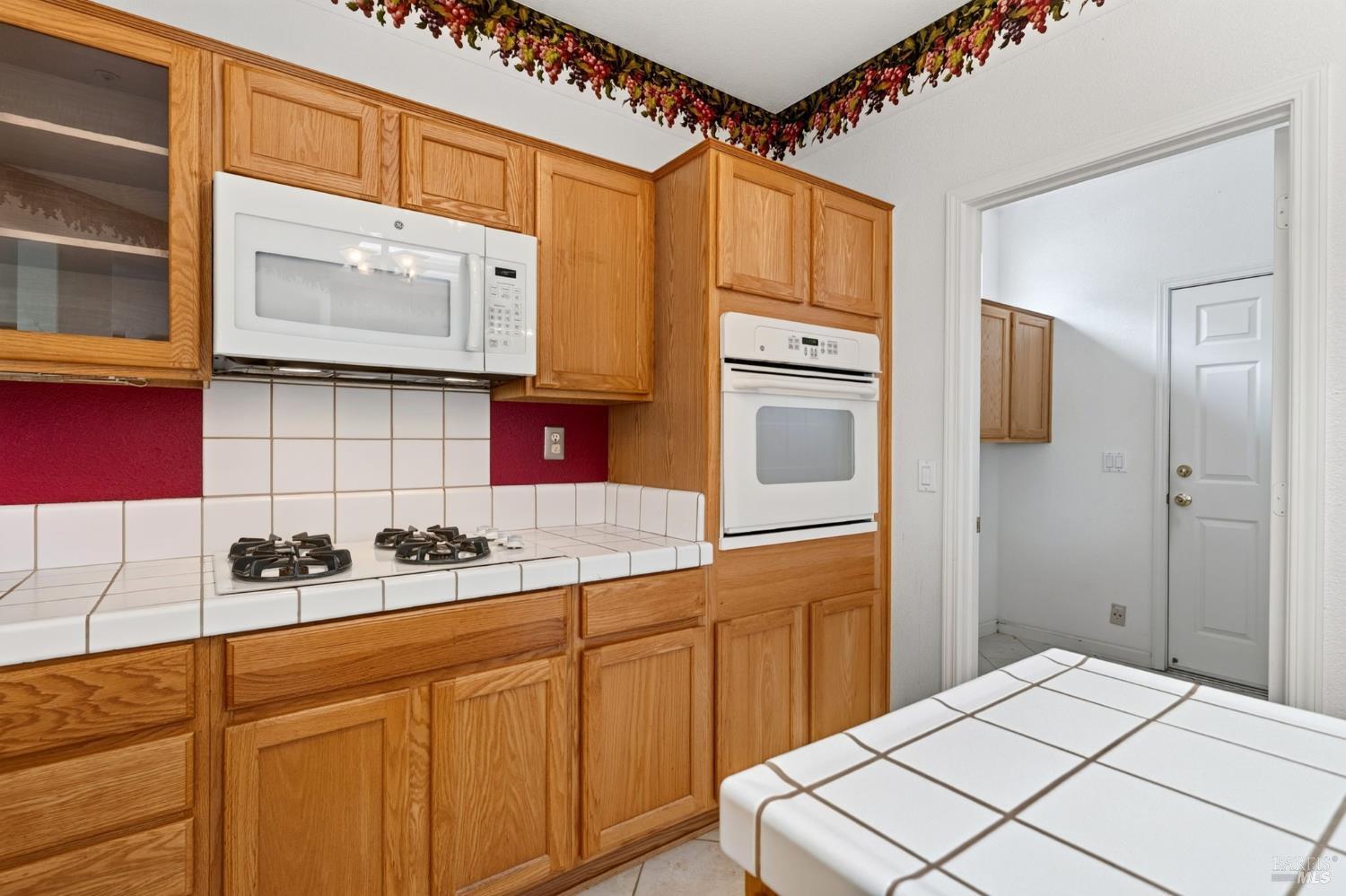 221 Red Mountain Drive Cloverdale CA 95425