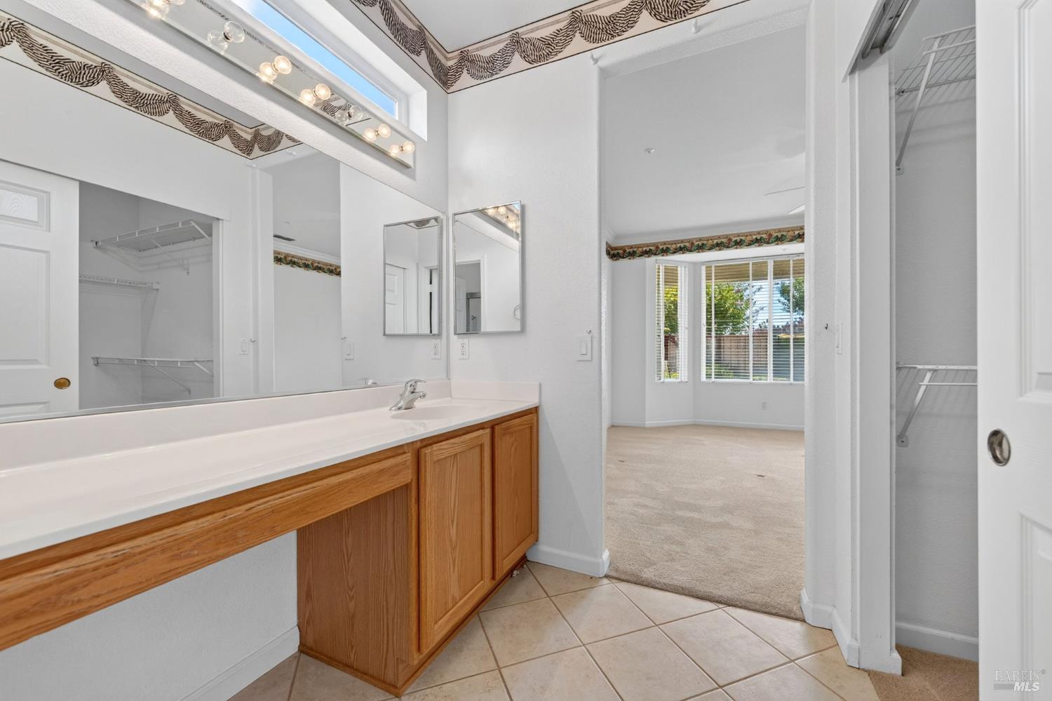 221 Red Mountain Drive Cloverdale CA 95425