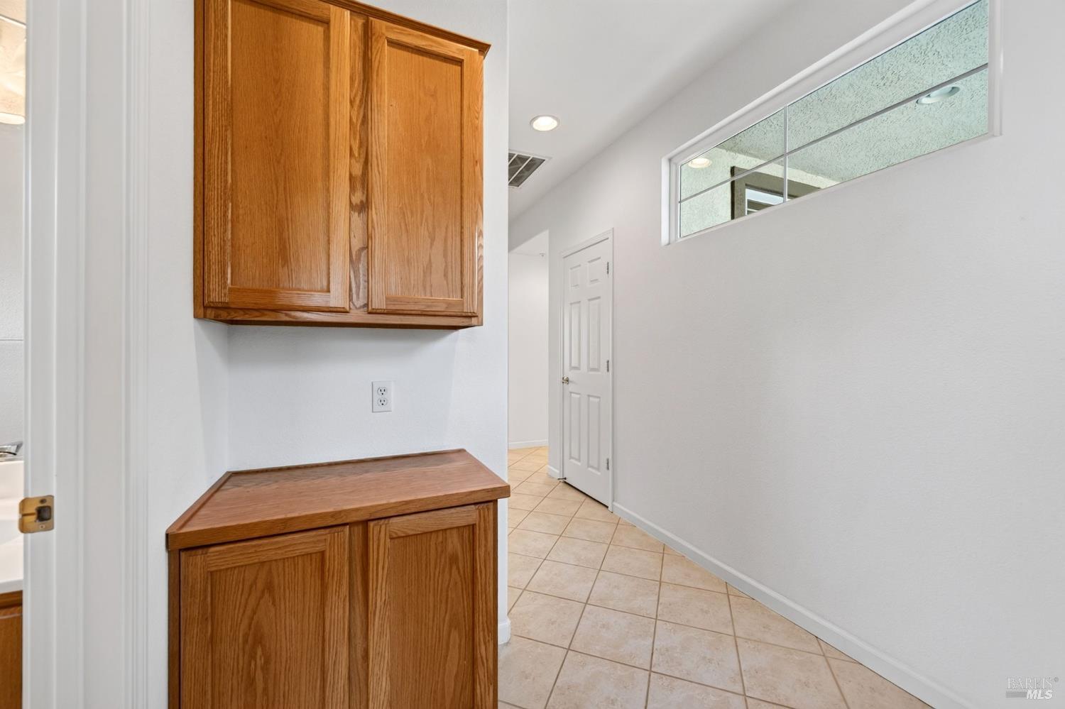 221 Red Mountain Drive Cloverdale CA 95425