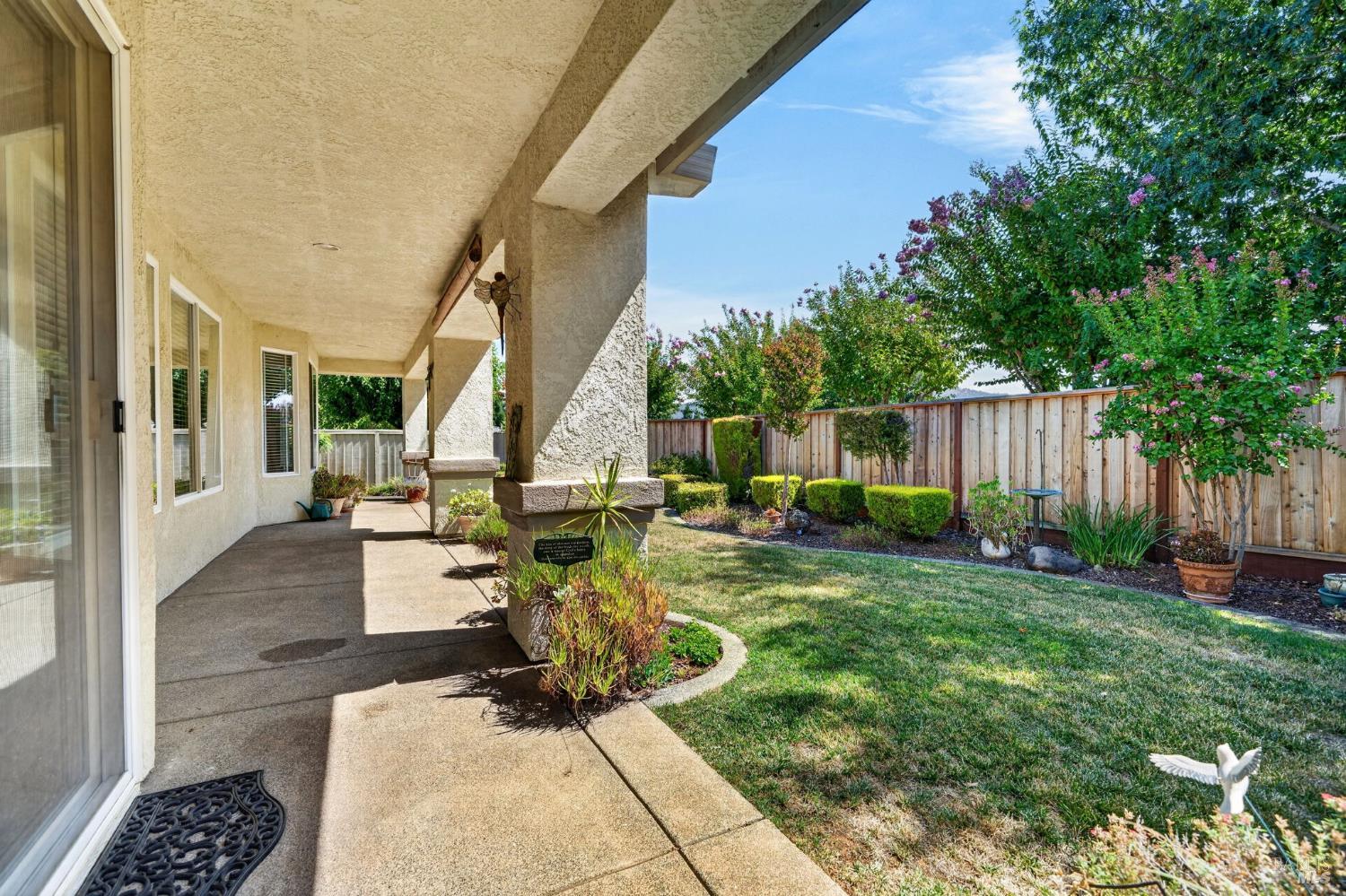 221 Red Mountain Drive Cloverdale CA 95425
