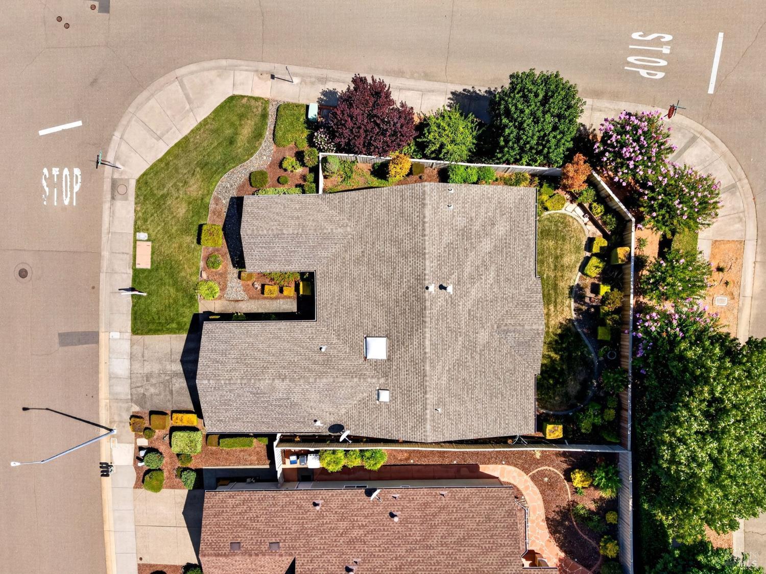 221 Red Mountain Drive Cloverdale CA 95425