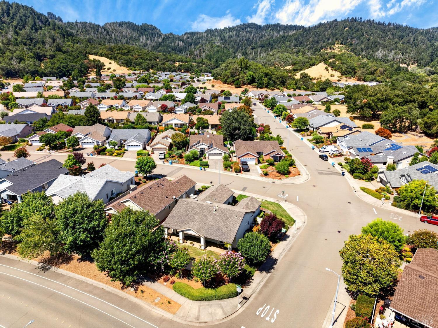 221 Red Mountain Drive Cloverdale CA 95425