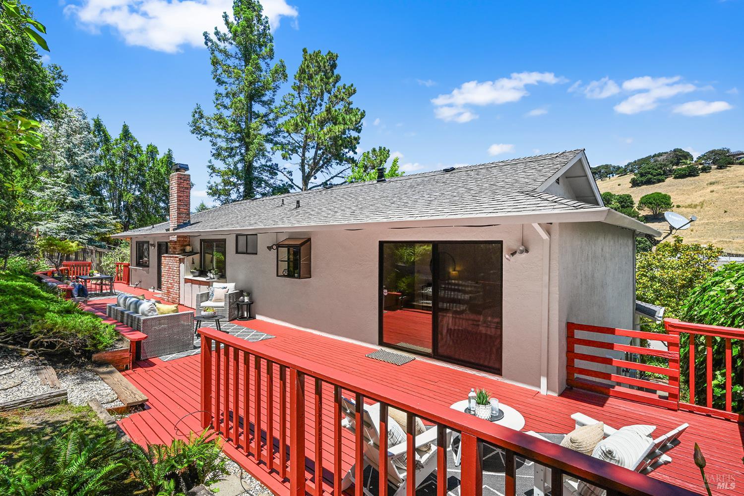 501 Willow Court Novato CA 94945