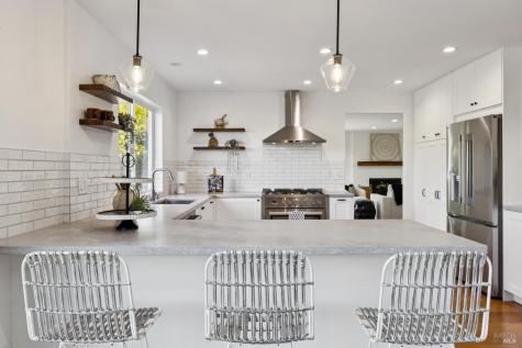 17 Carnoustie Drive Novato CA 94949