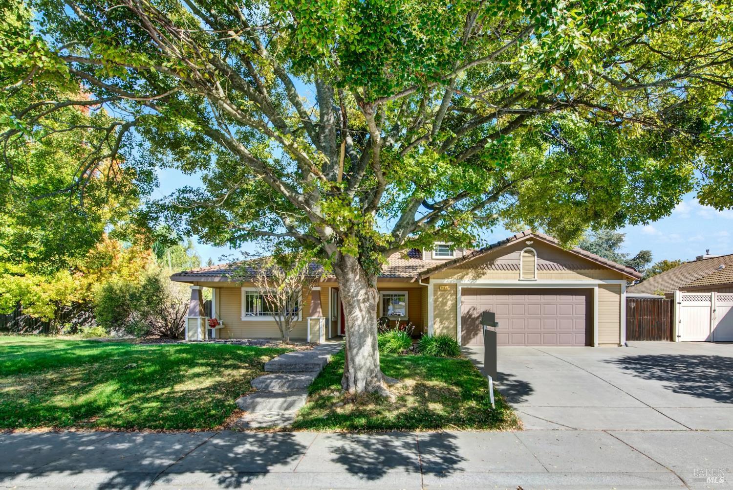 1460 Austin Drive Dixon CA 95620