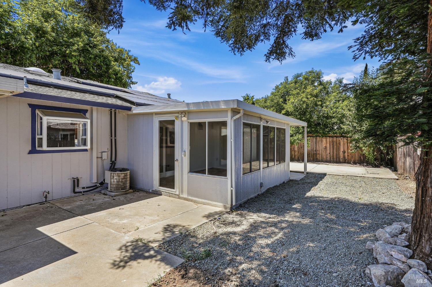 220 Long Street Suisun City CA 94585