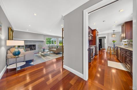 18 Devonshire Drive Novato CA 94947