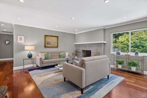 18 Devonshire Drive Novato CA 94947