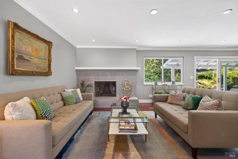 18 Devonshire Drive Novato CA 94947