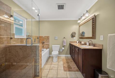 18 Devonshire Drive Novato CA 94947