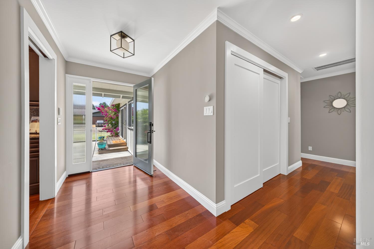 18 Devonshire Drive Novato CA 94947