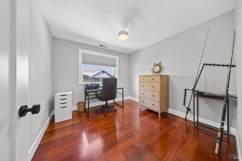 18 Devonshire Drive Novato CA 94947