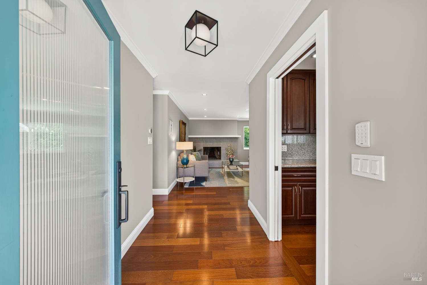 18 Devonshire Drive Novato CA 94947