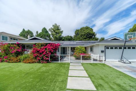 18 Devonshire Drive Novato CA 94947