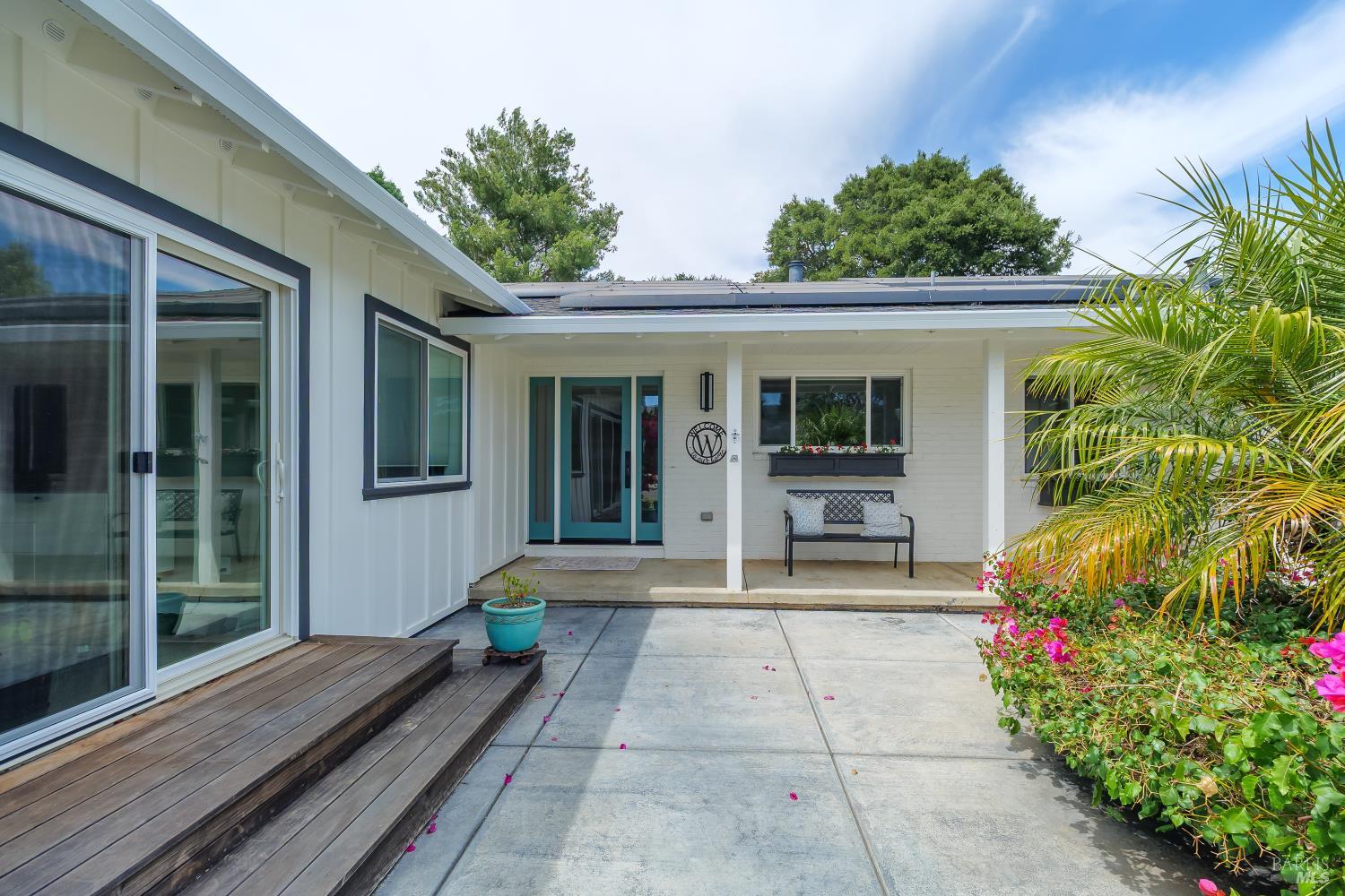 18 Devonshire Drive Novato CA 94947