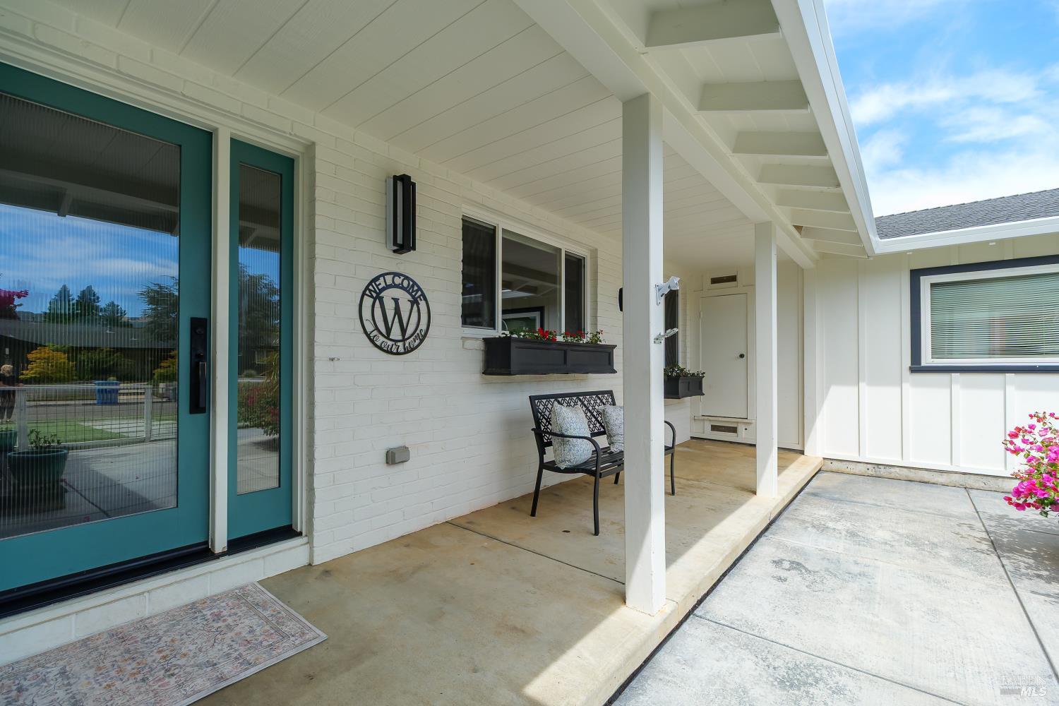 18 Devonshire Drive Novato CA 94947