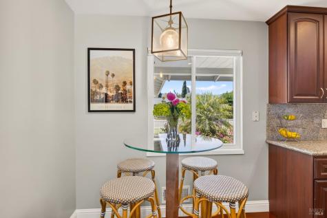 18 Devonshire Drive Novato CA 94947