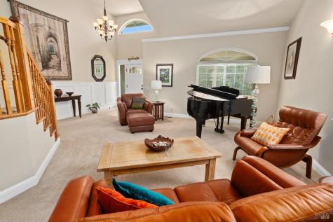 230 Clear Ridge Drive Healdsburg CA 95448