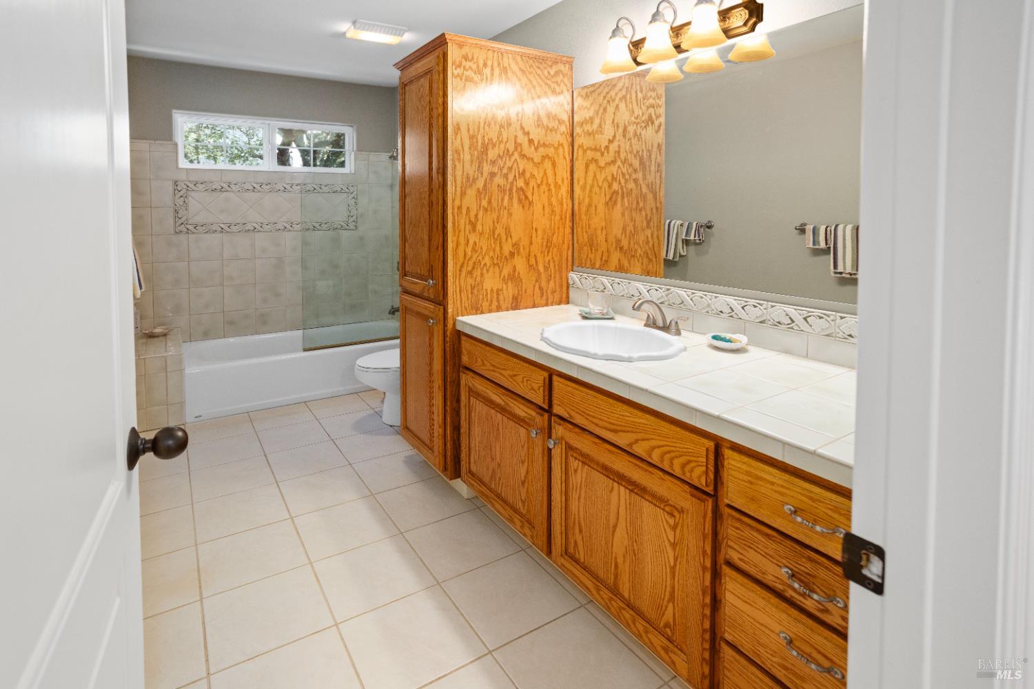 230 Clear Ridge Drive Healdsburg CA 95448