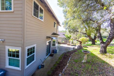 230 Clear Ridge Drive Healdsburg CA 95448