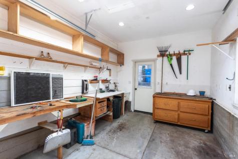 230 Clear Ridge Drive Healdsburg CA 95448