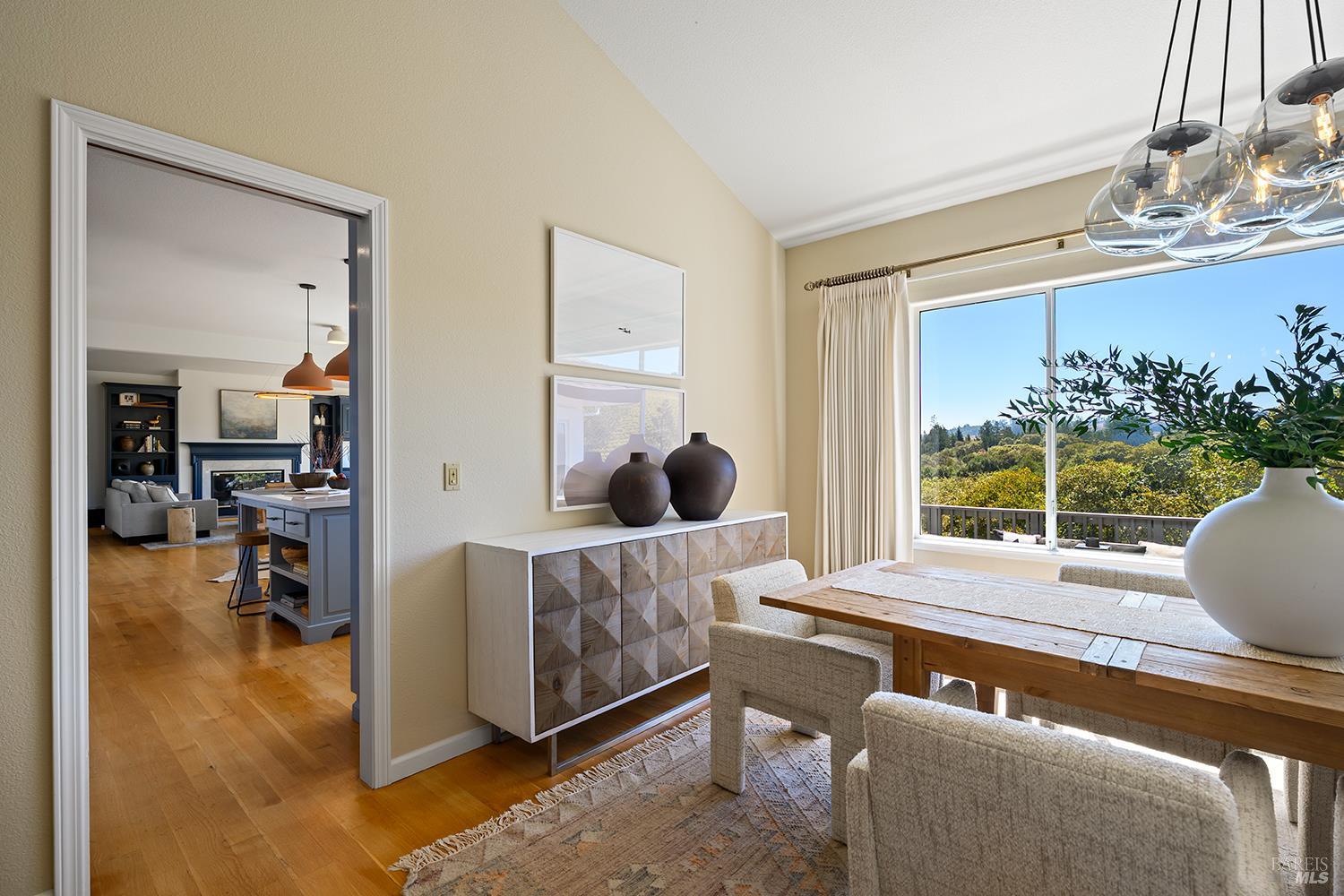 2039 Burnside Road Sebastopol CA 95472