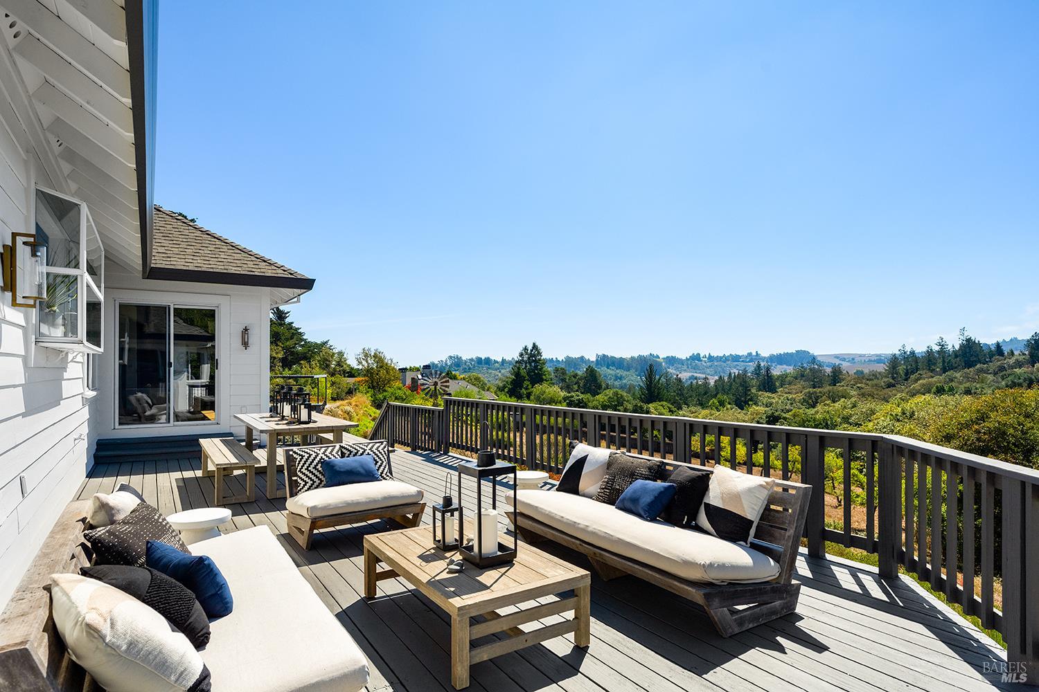 2039 Burnside Road Sebastopol CA 95472