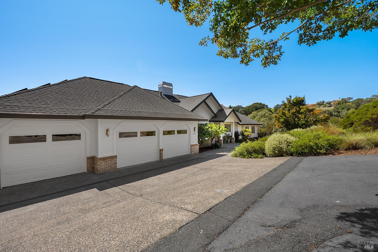 2039 Burnside Road Sebastopol CA 95472