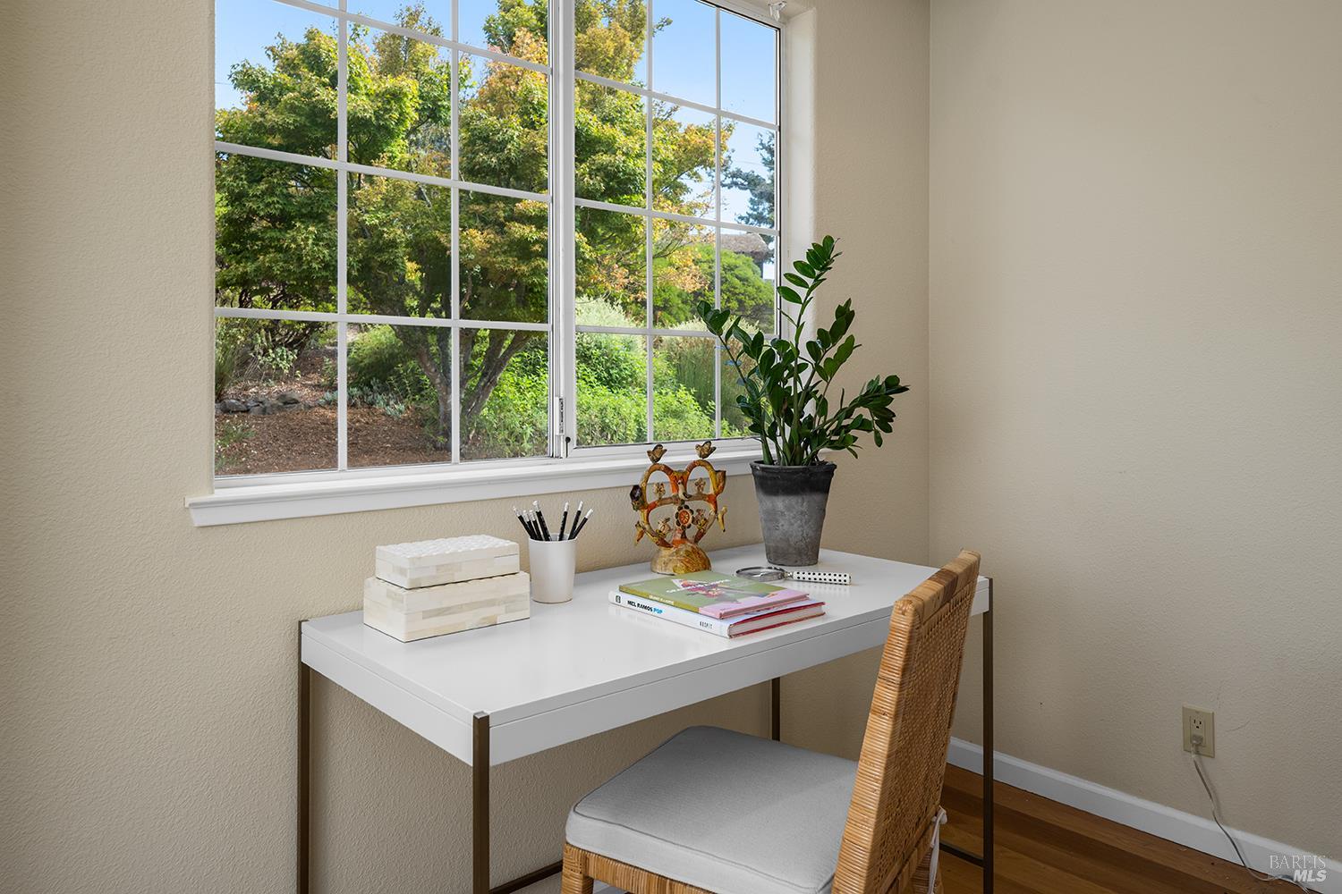 2039 Burnside Road Sebastopol CA 95472