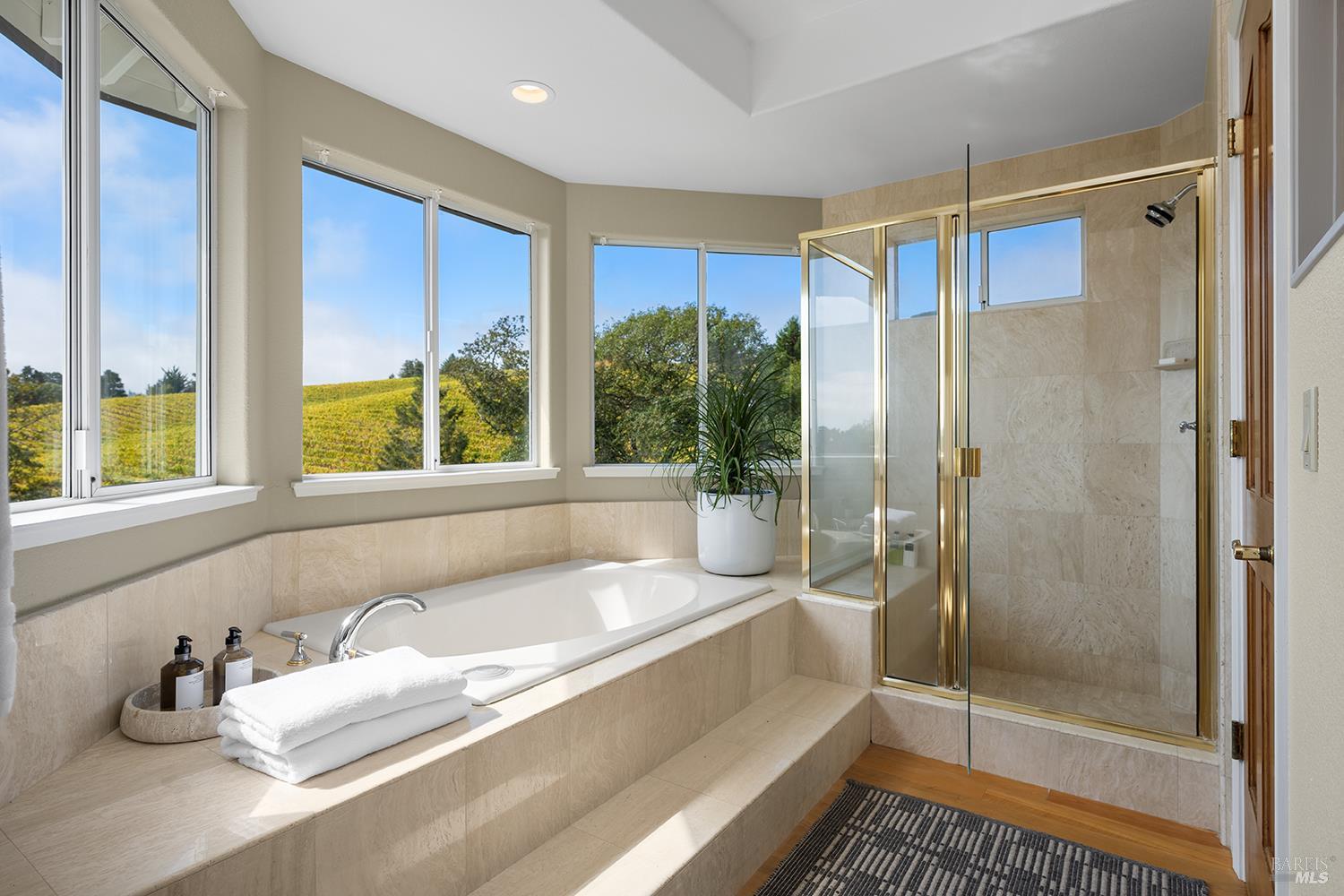 2039 Burnside Road Sebastopol CA 95472