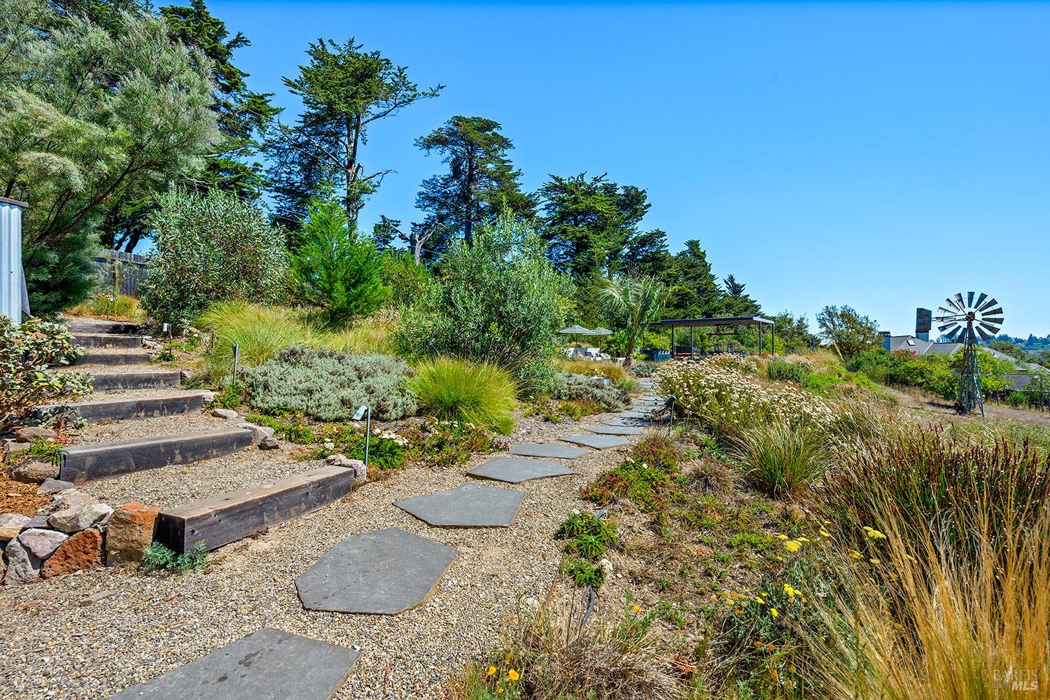 2039 Burnside Road Sebastopol CA 95472
