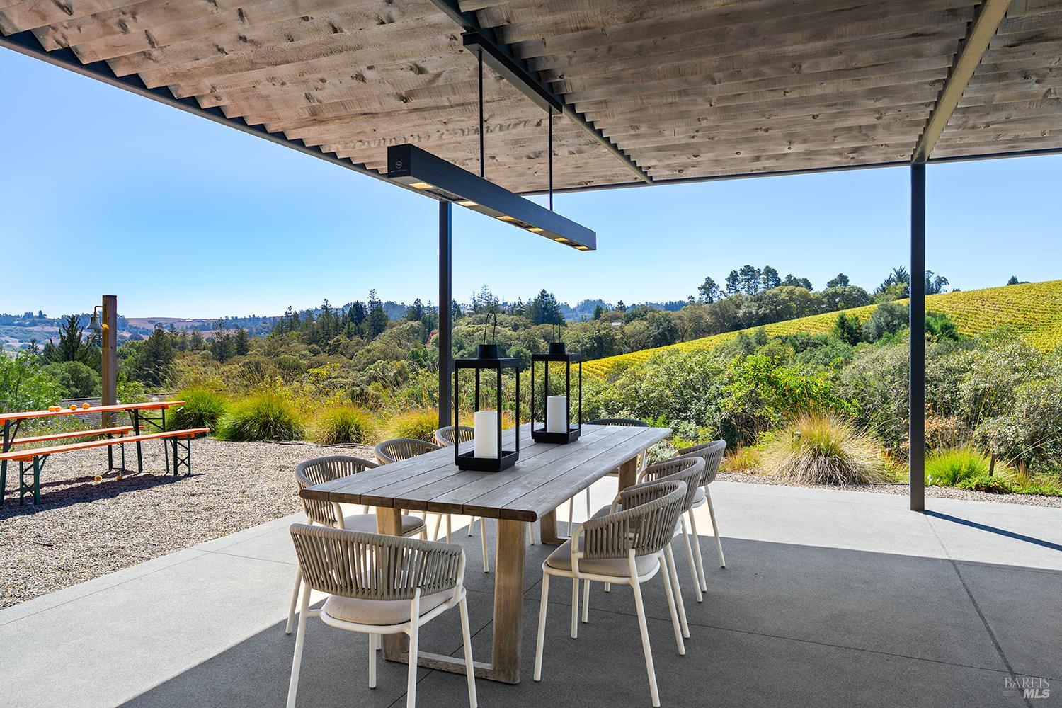 2039 Burnside Road Sebastopol CA 95472