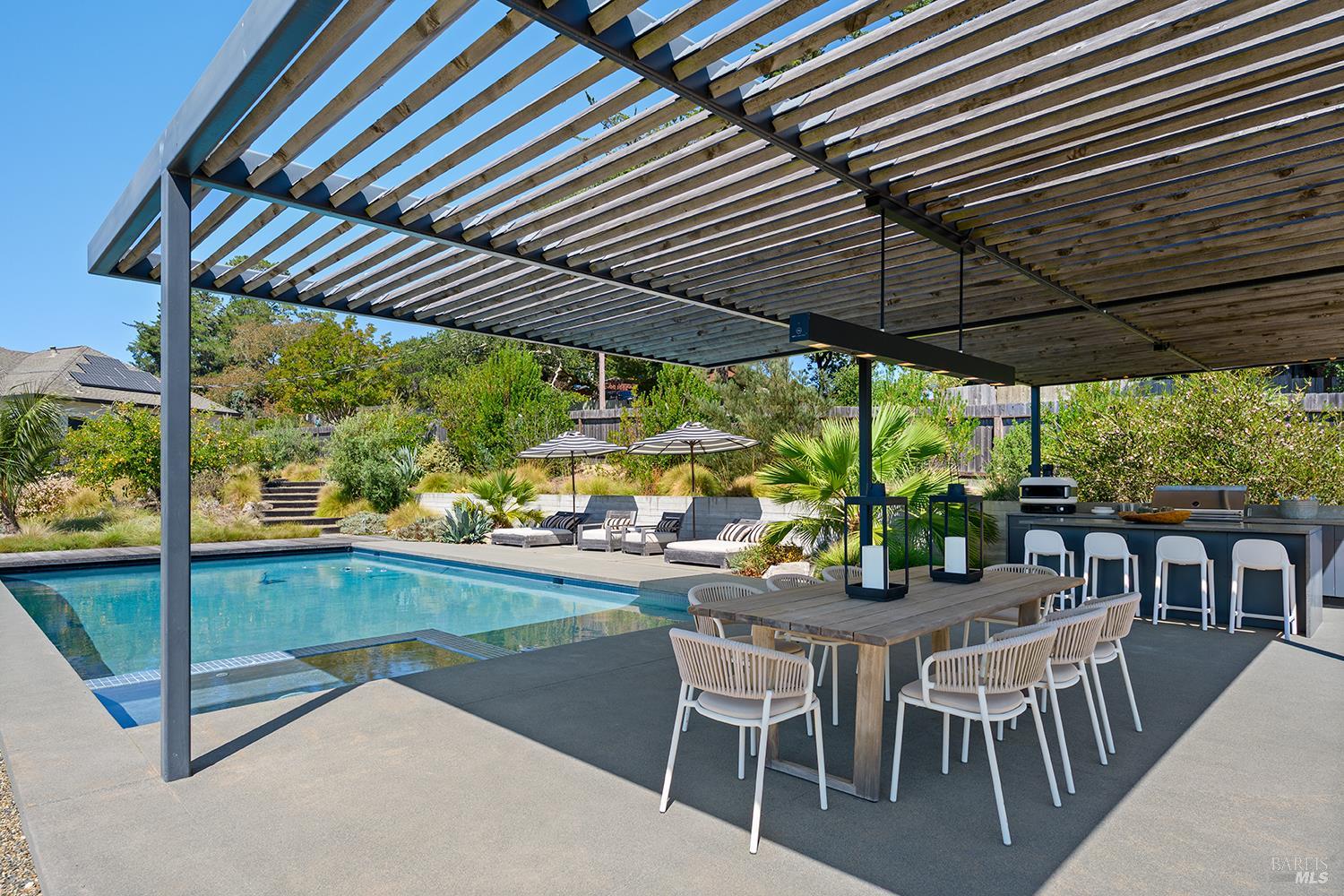2039 Burnside Road Sebastopol CA 95472