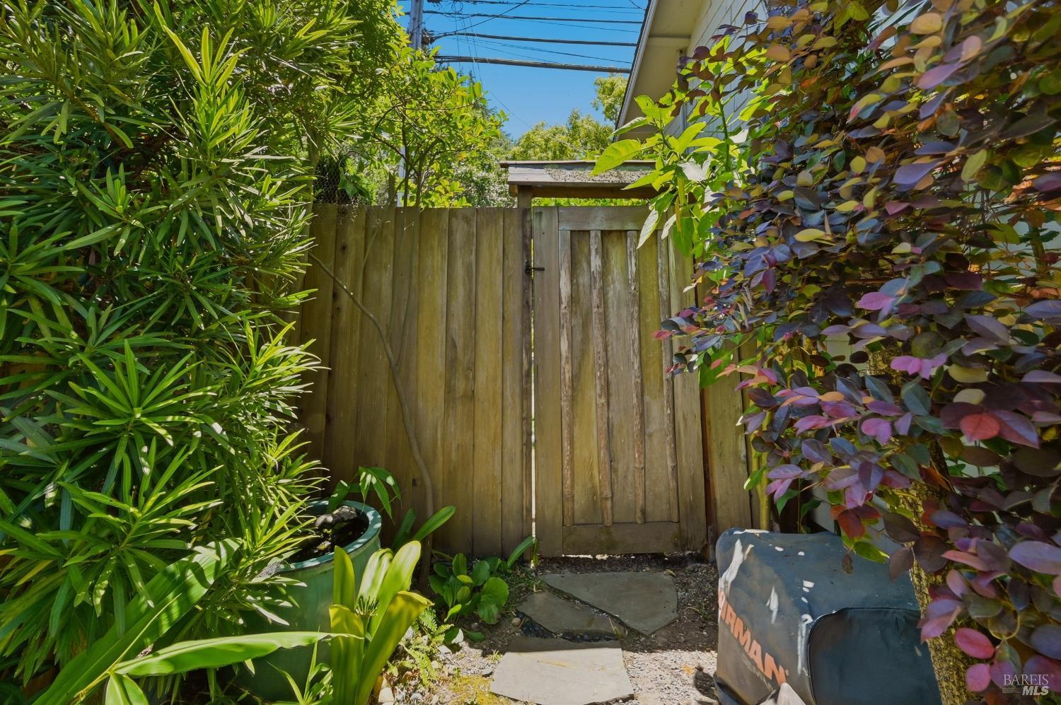7607 Washington Avenue Sebastopol CA 95472