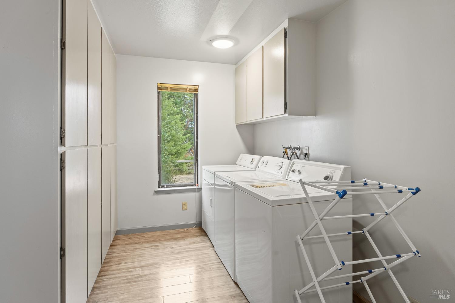 2701 Blackhawk Drive Willits CA 95490